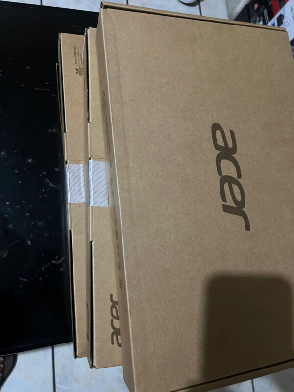ASUS TravelMate p2 16 Other 512GB Intel 8GB