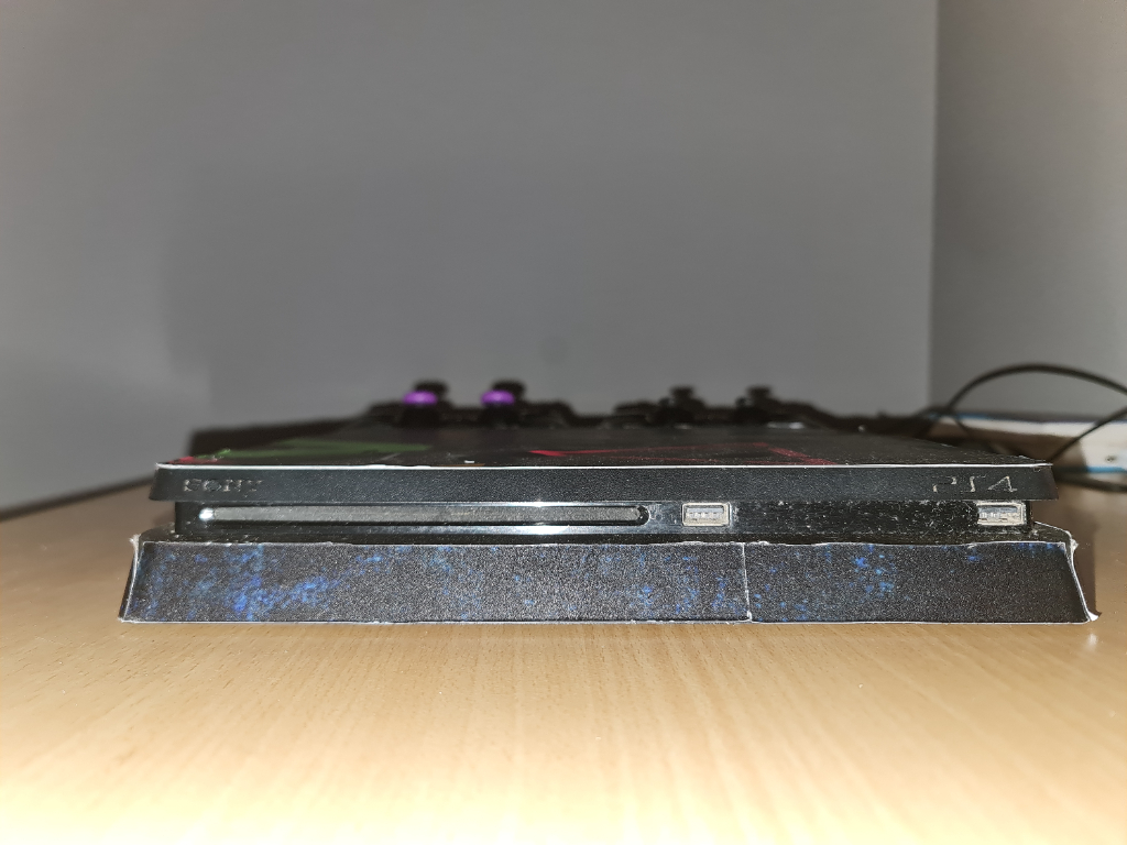 Sony Playstation 4 Slim, secondhand gaming console, affordable PS4 Slim 512GB