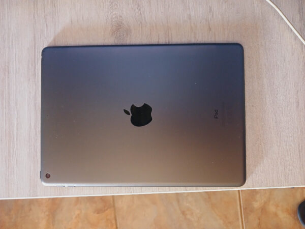 Apple Ipad 8th generation- 32GB WIFI Gray Other 8GB