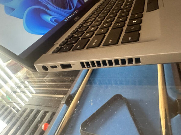 Dell Latitude 5410 Core I5 - 10th Gen Silver 256GB Intel 8GB
