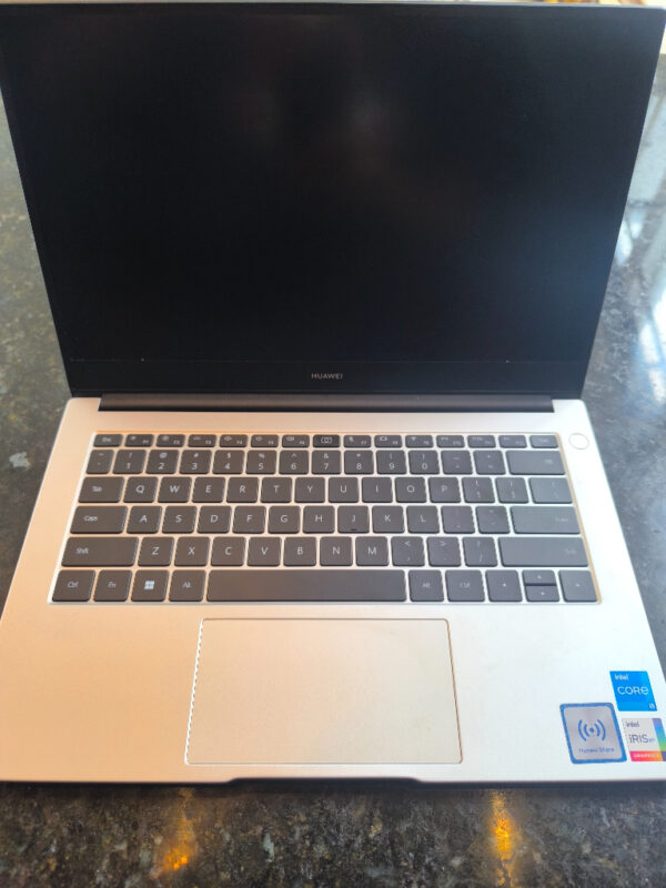 Huawei D14 i5 11th gen Silver 512GB Intel 8GB