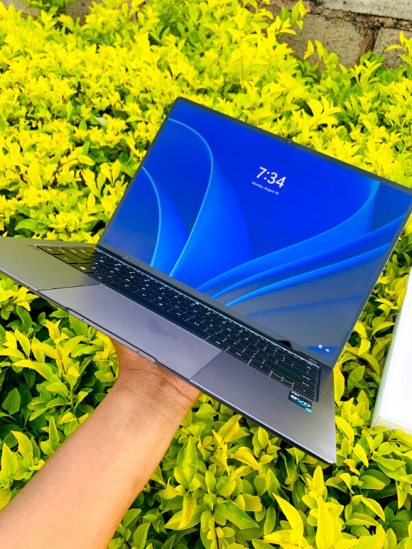 Huawei Huawei matebook X pro Silver 1TB Intel 16GB