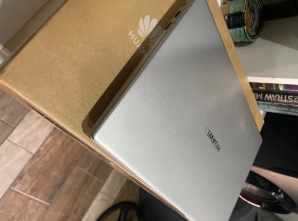 Huawei Huawei matebook 14 Silver 256GB Intel 8GB