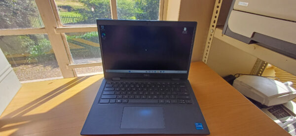 Dell Dell Latitude 3420 Black 256GB Intel 8GB