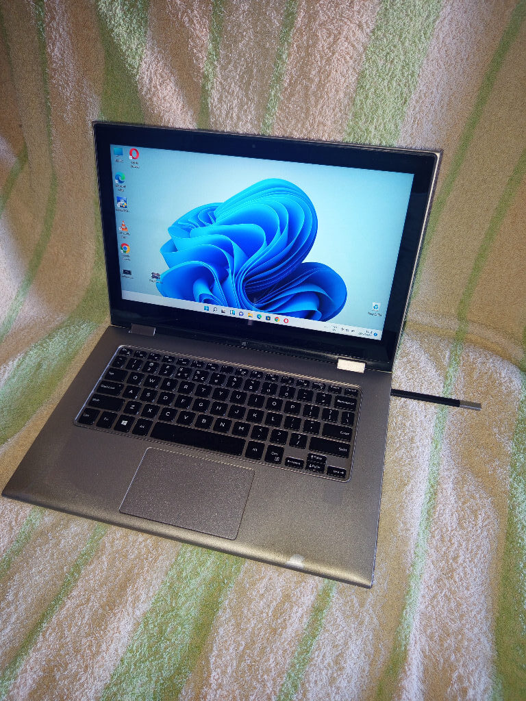 Dell Dell i5 5th gen touchscreen Silver 256GB Intel Other