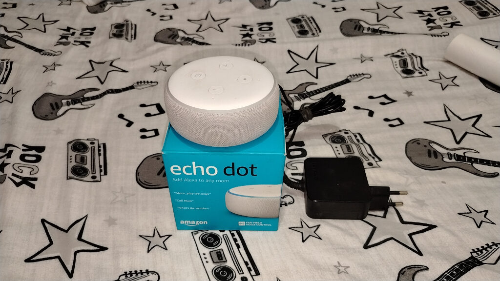 Echo Dot Alexa, secondhand Echo Dot Alexa excellent condition, Echo Dot Alexa accessories