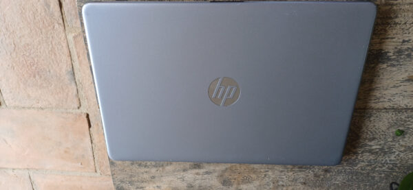 HP HP 255 G8 Silver 512GB Intel 8GB