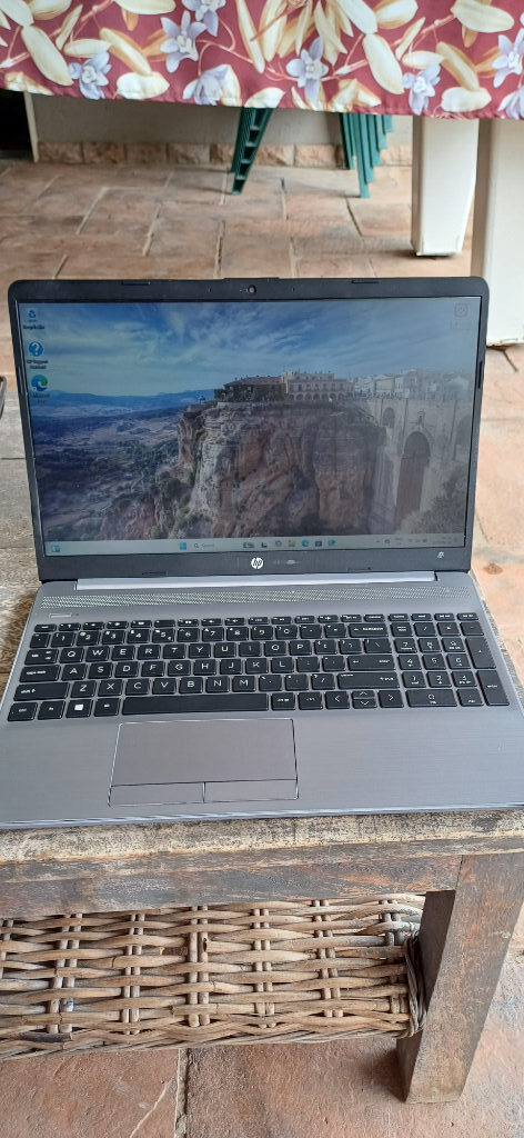 HP 255 G8 Laptop,secondhand HP laptops,Intel 8GB HP laptops