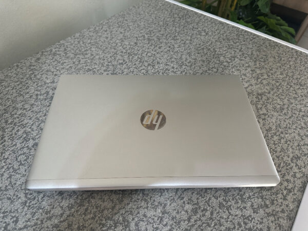 HP Hp ProBook 455 G9 AMD Ryzen 3 5425U with Radeon Graphics 2.70Ghz Silver 256GB AMD 16GB