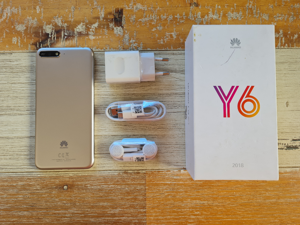 Huawei Y6 2018,Huawei Y6 2018 gold secondhand,excellent condition Huawei phones