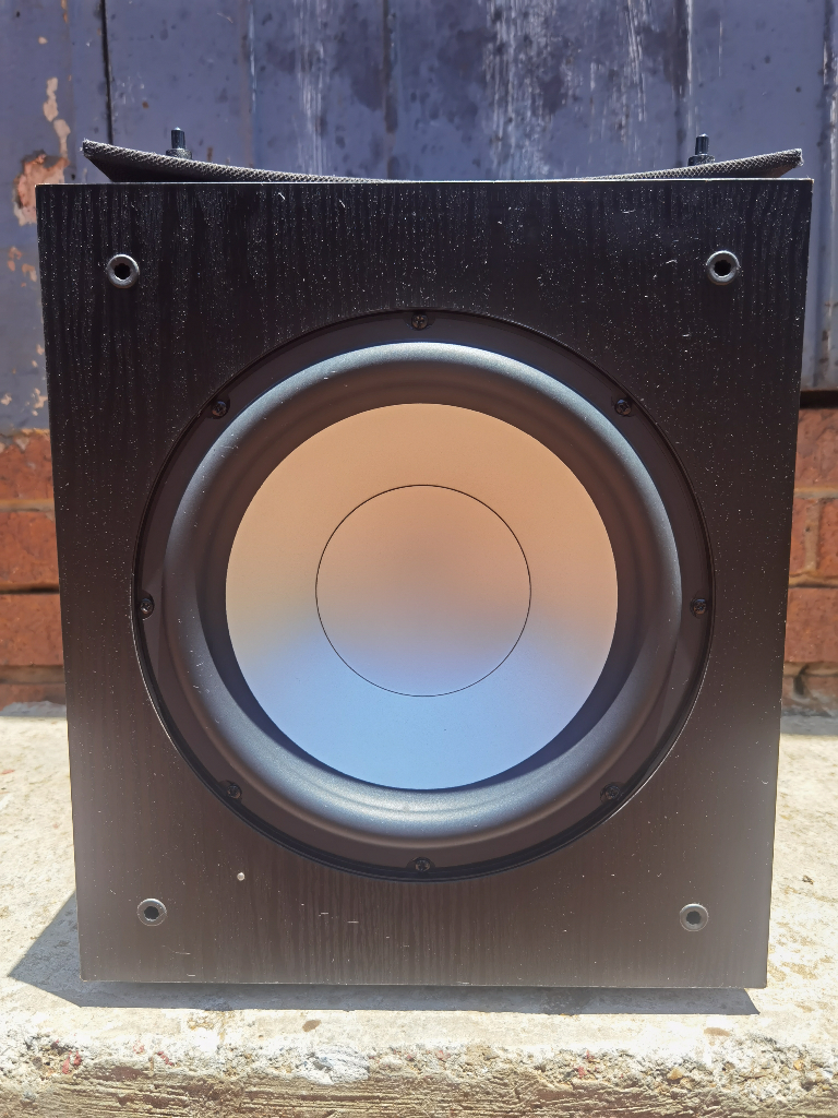 Jamo J10 Subwoofer,excellent condition subwoofer,quality audio subwoofer