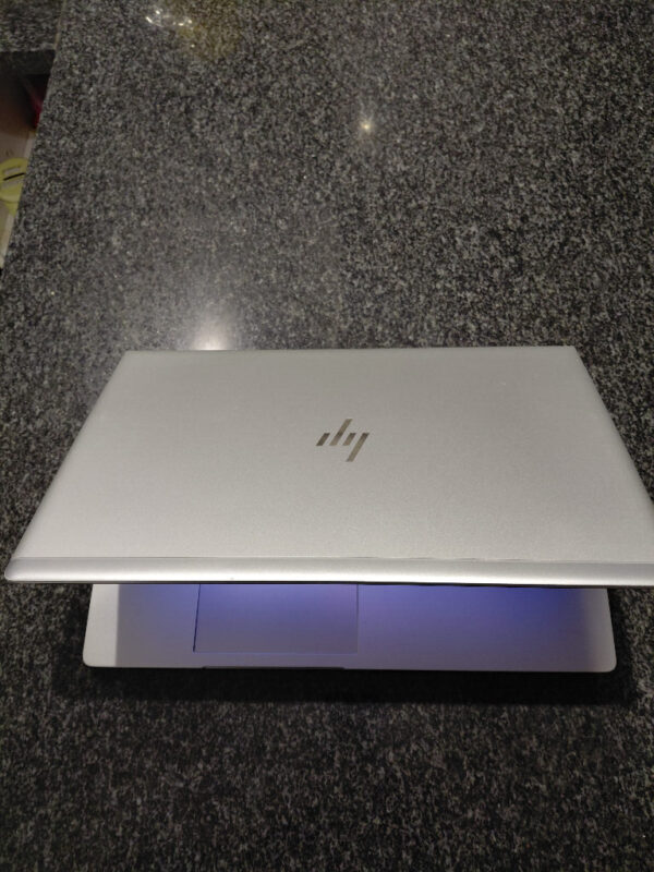 HP HP Elitebook i7 Silver 256GB Intel 8GB