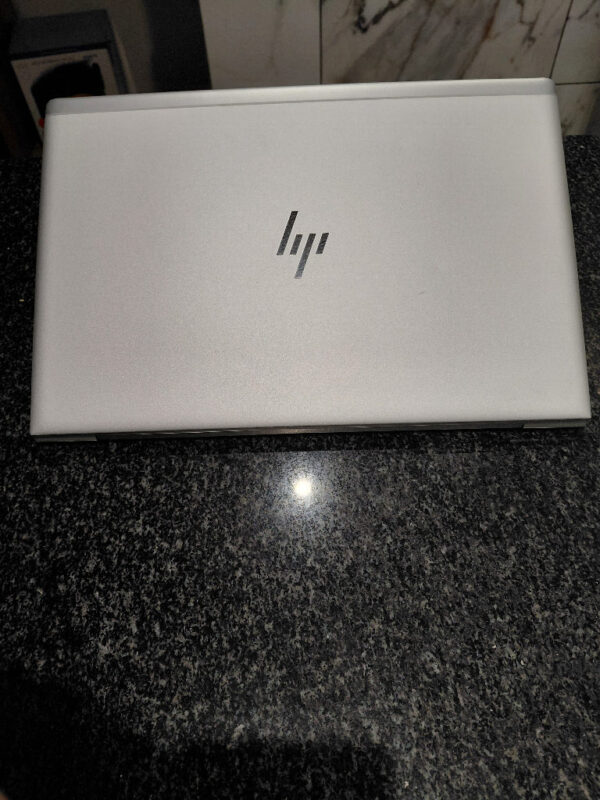 HP HP Elitebook i7 Silver 256GB Intel 8GB