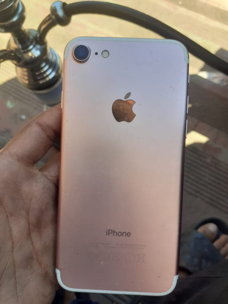 Apple iPhone 7, secondhand iPhone 7 excellent condition, affordable Apple iPhone 7